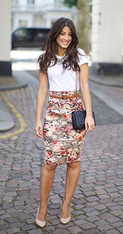 Dashing style for floral pencil skirt: Sleeveless shirt,  Business casual,  Pencil skirt,  Floral Skirt,  Trendy Outfits,  Casual Outfits  