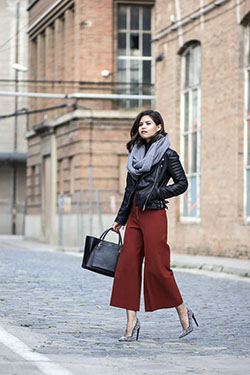 Fashionable Maroon Pants Attire For Fall: Trendy Burgundy PantsOutfit,  Burgundy Pants Ideas,  Burgundy Pants outfits  