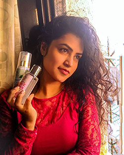 Farhina Parvez Jarimari Instagram, The Natural Wash, Farhina Parvez Jarimari: Hair Color Ideas,  Beautiful Girls,  Photo shoot,  Farhina Parvez Jarimari,  Farhina Parvez  