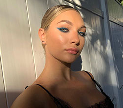 Pretty Maddie Ziegler Facebook Photo Shoot, American Actress: TikTok Stars,  Hot Insta Pics,  Hot Insta Models,  Girls On TikTok,  Hottest Maddie Ziegler,  Maddie Ziegler  