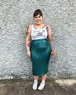 Latest Streetwear Casual Outfits For Plus Size: Plus size outfit,  Street Outfit Ideas,  Classy Streetwear Outfit,  Cute Streetwear Outfits  