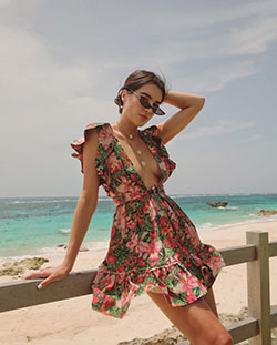 Chic Summer Outfit Ideas For 2020, Summer Beach, Black, Vestido Tejido: summer outfits,  Summer vacation,  Photo shoot  