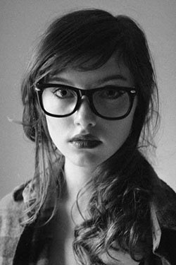 Excellent ideas for old school fashion, Black and white: Bob cut,  Black hair,  Nerdy Glasses  