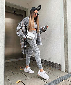 School Comfy Cute Outfits With Leggings: Beautiful Girls,  FASHION,  winter outfits,  Fashion week,  Love,  White Outfit,  fashioninsta,  sunday,  grey,  Cool Fashion,  Cute Winter Outfits,  Winter Street Style,  Outfits For Winter,  Winter Outfit Ideas  