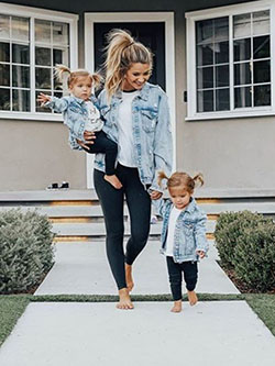 Twinning Mother And Daughter Goals: Street Style Plaid Blazer,  Plaid Blazer Work Outfit,  Mom And Daughter Matching Clothes,  Mommy And Daughter Dresses,  Trendy Mom And Daughter Outfit,  Mom And Kids Matching Outfit  