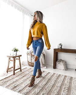 Skinny jeans and crop top outfits: Crop top,  Slim-Fit Pants,  Trendy Outfits,  Casual Outfits  
