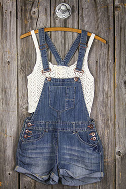 Outfits With Overalls Shorts, Denim skirt, Mom jeans: Denim skirt,  Crop top,  Overalls Shorts Outfits  