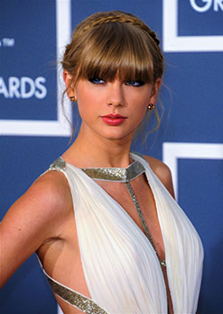 Classy Taylor Swift Outfit: Outfit Ideas,  Celebrity Outfit Ideas,  pretty cute female celebrities,  celebs Instagram,  Taylor Swift,  Taylor Swift hairstyle,  Taylor Swift lips  