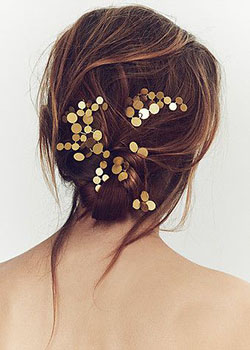 Luna Bea | Constellation Hair Pins | London | Date Outfits Ideas: Outfit Ideas,  Casual Outfits,  First Date,  hair,  London  