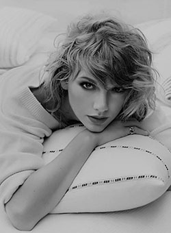 Stylish | Taylor Swift Tumblr: Celebrity Fashion,  Stylevore,  hottest celebs,  pretty cute female celebrities,  body best figure in the world,  Taylor Swift,  Taylor Swift images,  Tumblr Dresses  