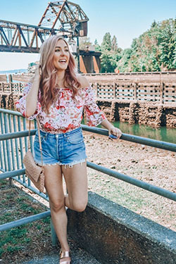 Summer Outfit: Floral Off-The-Shoulder Top - Amy Bjorneby | Summer Outfit Ideas 2020: Top,  Outfit Ideas,  summer outfits,  Floral Outfits  