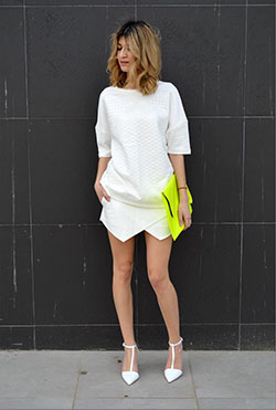 Browse more fashion model, Fashion blog: Denim skirt,  fashion blogger,  Skirt Outfits  