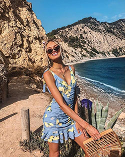 Chic Summer Outfit Ideas For 2020: summer outfits,  Romee Strijd  