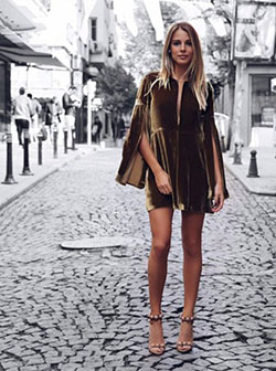 Burgundy Long Sleeve Bodycon Mini Dress | Party Outfit: Instagram Velvet,  Velvet Dress,  Velvet Fashion  