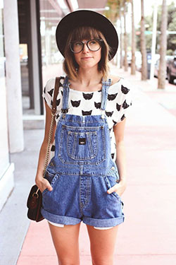 Divine tips for hipster girl outfit, Hipster Fashion: Vintage clothing,  Street Style,  Hipster Fashion,  Overalls Shorts Outfits  