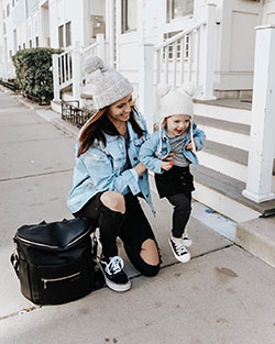 This mother and daughter duo is looking too cute in denims!: Street Style Plaid Blazer,  Plaid Blazer Work Outfit,  Mom And Daughter Matching Clothes,  Mommy And Me Outfits,  Mommy And Daughter Dresses  