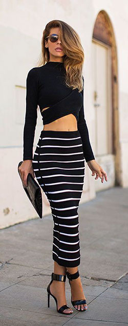 Sexy pencil skirts outfits: party outfits,  Crop top,  Pencil skirt,  Jonathan Simkhai,  Trendy Outfits,  Capri pants,  Casual Outfits  