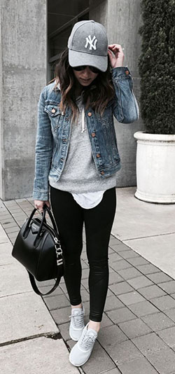 Casual black leggings outfit, Casual wear: Jean jacket,  Casual Outfits,  Joggers Outfit  