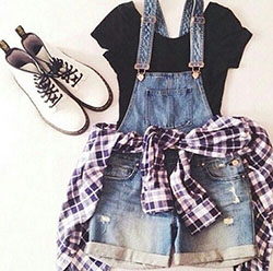 Great ideas for teens dating doors outfit, Casual wear: Crop top,  Casual Outfits,  Overalls Shorts Outfits  