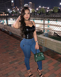 Black Girls In Tight Jeans: Beautiful Girls,  Photo shoot,  Tight Jeans Outfit  