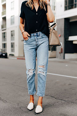 Ripped boyfriend jeans outfit, Ripped jeans: Casual Outfits,  Ripped Jeans,  Mom jeans,  Boyfriend Jeans  