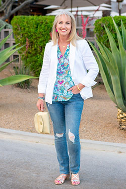 White Blazer Outfit: Slim-Fit Pants,  Blazer Outfit,  Casual Outfits,  Blazer  