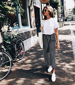 Striped trousers womens outfit, Casual wear: Smart casual,  Palazzo pants,  Capri pants,  Casual Outfits,  Pant Outfits,  Stripe Trousers  