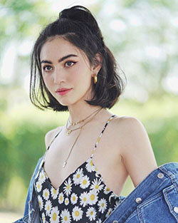 Davika hoorne short hair: Bob cut,  Short hair,  Hot Instagram Models  