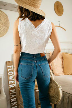Cute Outfit With Mom Jeans For Teen Girls - Casual Clothing: Mom jeans,  Denim Outfits,  Trendy Jeans Outfit  