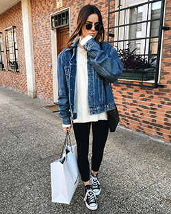 Winter jean jacket outfits: winter outfits,  Jean jacket,  Lapel pin,  Denim jacket  