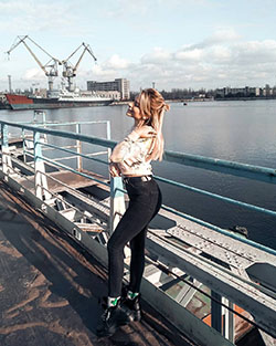 Aleksandra Glance trousers, leggings, jeans outfits for women: Denim,  Cute Hairstyles,  Leggings,  Jeans Outfit,  Trousers,  black trousers  