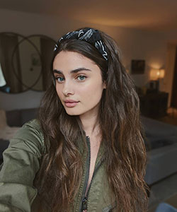Super Hot Style Taylor Hill Snapshot Instagram: Taylor Hill,  Hot Instagram Models,  instagram models,  Instagram photos,  Instagram pictures,  hottest girls on Instagram,  Taylor Hill Instagram  