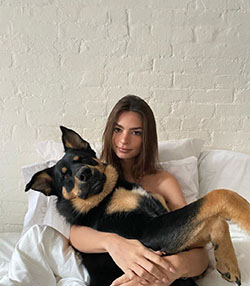 Instagram Sexy Emily Ratajkowski: Emily Ratajkowski,  instagram models,  Hot Instagram Models,  Instagram pictures,  top Instagram models  