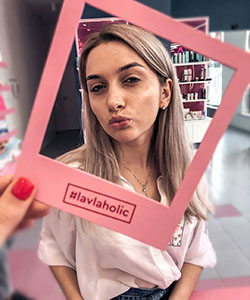 Aleksandra Glance Bautiful Face, Natural Lips, Cute Model Pics: Cute Hairstyles,  Hot Model,  Cute Instagram Girls  