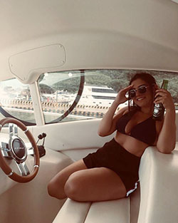 Ju Santos Instagram legs photo, sunglasses, eyewear: Sexy Outfits,  Sunglasses,  Insta Beauty  