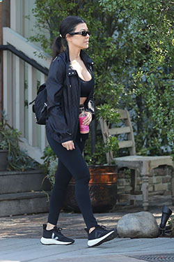 Kourtney Kardashian – All in black out in Los Angeles: Black,  Celebrity Fashion,  Kardashian,  hot celebrity  