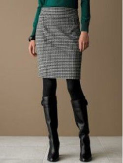 Wonderful Comfy Skirt And Boots Outfit For First Date: Skirt And Boots Outfit,  Boot Outfits  