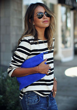 Black and white striped shirt for women: Jeans Outfit,  T-Shirt Outfit,  Street Style,  Black And White Outfit  