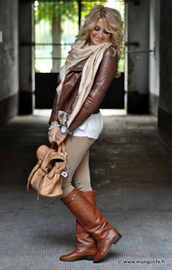 Brown leather jacket winter outfit: winter outfits,  Leather jacket,  Cowboy boot,  Street Style,  Brown Outfit,  Brown Boots Outfits  