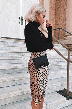 Leopard skirt with turtleneck black and white, street fashion: Polo neck,  Pencil skirt,  Animal print,  T-Shirt Outfit,  Street Style,  Black And White,  Classy Winter Dresses  