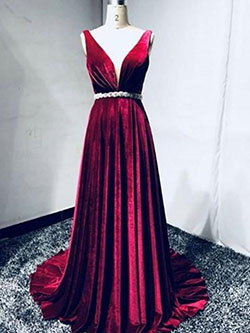 Outfit ideas with bridal party dress, cocktail dress, evening gown, formal wear, ball gown, day dress: Cocktail Dresses,  Evening gown,  Ball gown,  fashion model,  Prom Dresses,  day dress,  Formal wear,  Bridal Party Dress,  Red Gown  