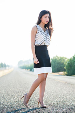 Woman wearing polka dots, street fashion, pencil skirt, polka dot, crop top, t shirt: Crop top,  Pencil skirt,  T-Shirt Outfit,  Street Style,  Skirt Outfits,  Black And White Outfit  