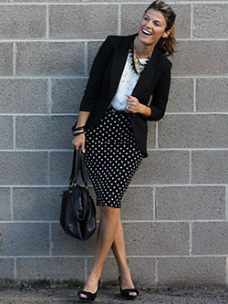 Pencil skirt outfits for work: Business casual,  Pencil skirt,  T-Shirt Outfit,  Black Outfit,  Street Style,  Skirt Outfits,  Black And White  