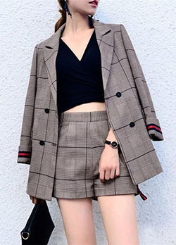 Colour dress short suits women: fashion model  