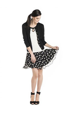 Black and white colour ideas with polka dot, skirt: fashion model,  Skirt Outfits,  Black And White Outfit,  Skirt Outfit Ideas  
