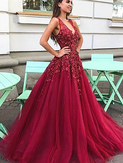Dark red prom dress bridal party dress, fashion model: Evening gown,  Ball gown,  fashion model,  Prom Dresses,  Bridal Party Dress,  Black And Red Outfit,  Red Dress  