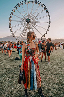 Yvette Arriaga enjoying life, tourist attraction, ferris wheel: Coachella Outfits  