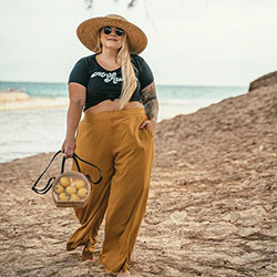 Colour outfit ideas 2020 with trousers, jeans: Sun hat,  Date Outfits,  Street Style  
