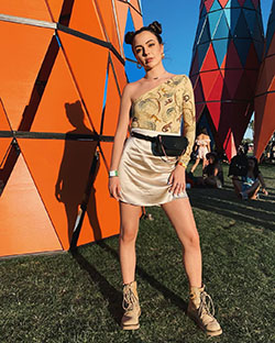 orange colour combination with shorts, best photoshoot ideas, sexy legs: TikTok Star Vanessa Merrell,  Orange Shorts  
