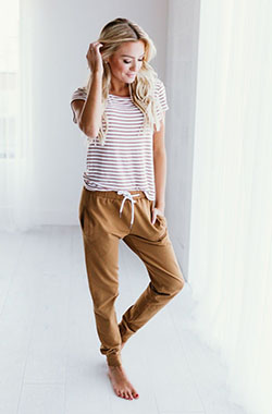 Casual joggers women: Fashion accessory,  Casual Outfits,  Joggers Outfit,  Brown And Beige Outfit,  Linen Joggers  